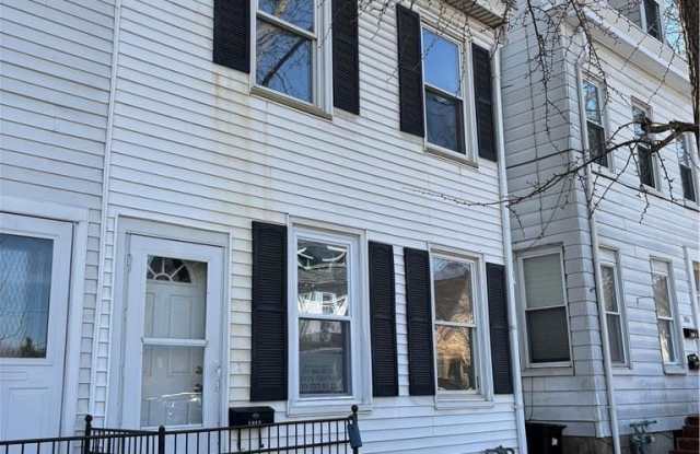 1012 Ferry Street photos photos