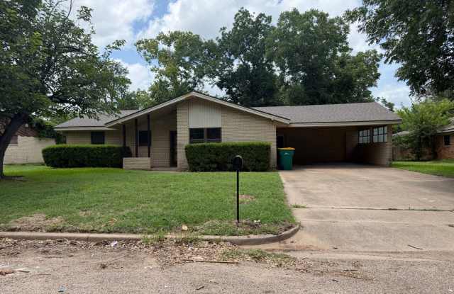 108 E Santa Anna St photos photos