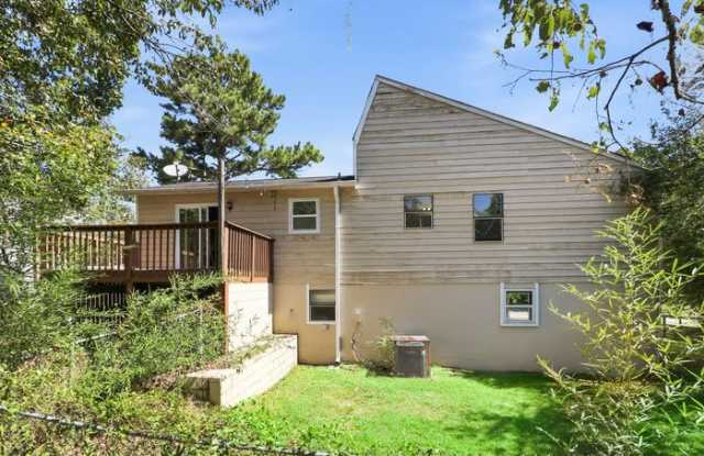 2704 Beaver Creek Crossing Gallery 3