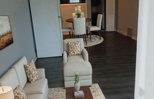 2113 Church Ln photos photos