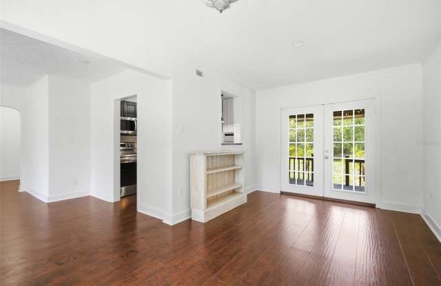 510 N JEFFERSON Avenue Gallery 2