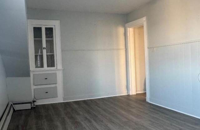 467 21St Ave - 467 21st Avenue, Paterson, NJ 07513