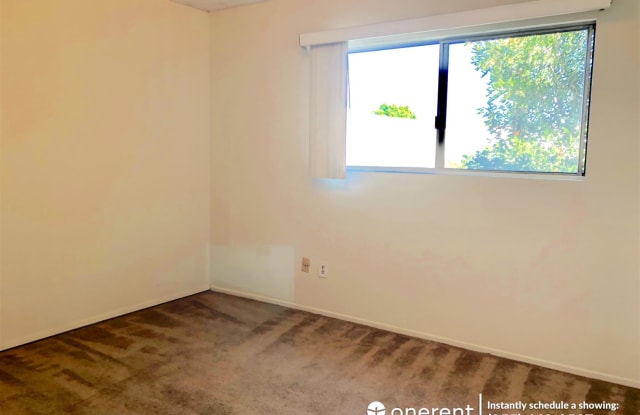 752 W 10th St Unit 1/2 - 752 West 10th Street, Los Angeles, CA 90731