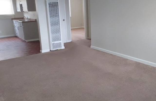 370 S 8th St - 370 South 8th Street, Richmond, CA 94804