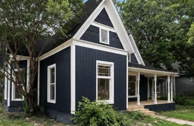309 Poplar Street Gallery 2