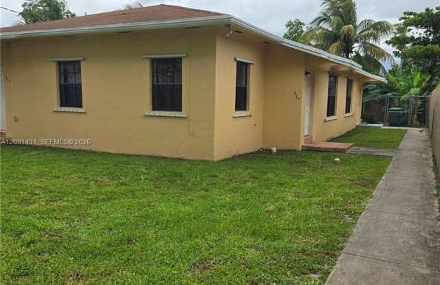 313 NW 97th St photos photos