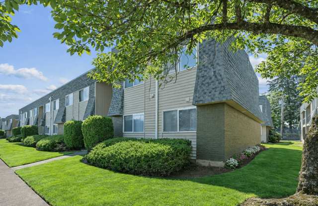 Villas at Bridge Creek - Affordable Housing Gallery 3
