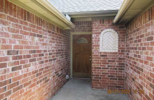 2829 Milam Street Gallery 2