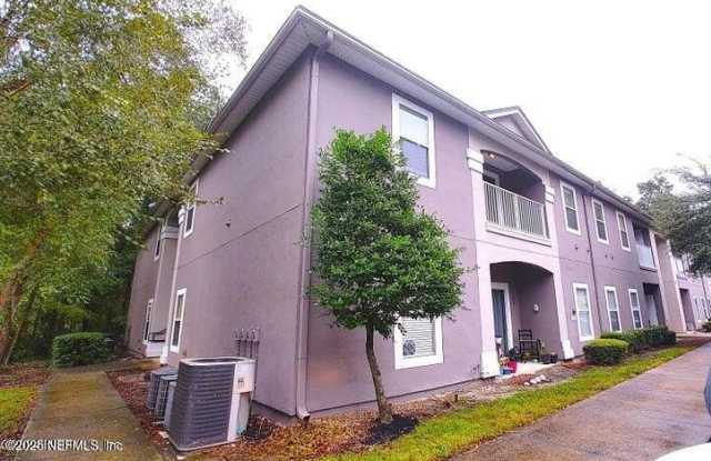 1448 SIOUX LOOKOUT Drive unit: 105 photos photos