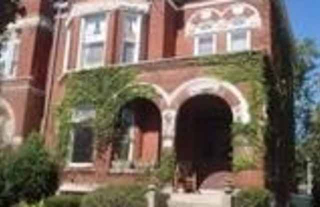 547 North Broadway photos photos