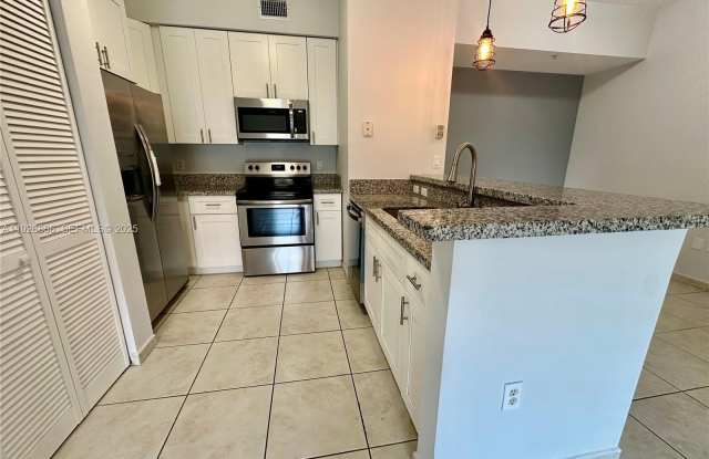 7290 NW 114th Ave photos photos