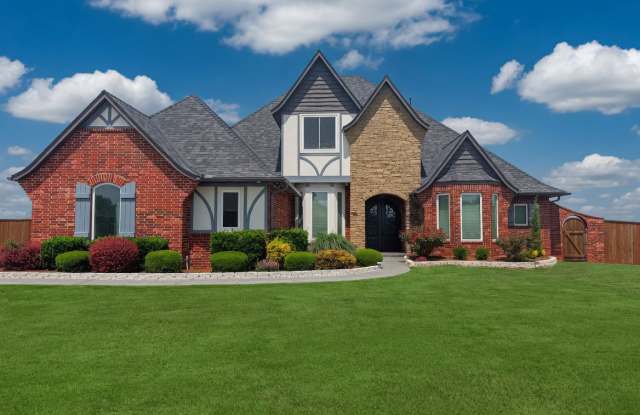 319 Taylam Road photos photos 319 Taylam Road photos photos