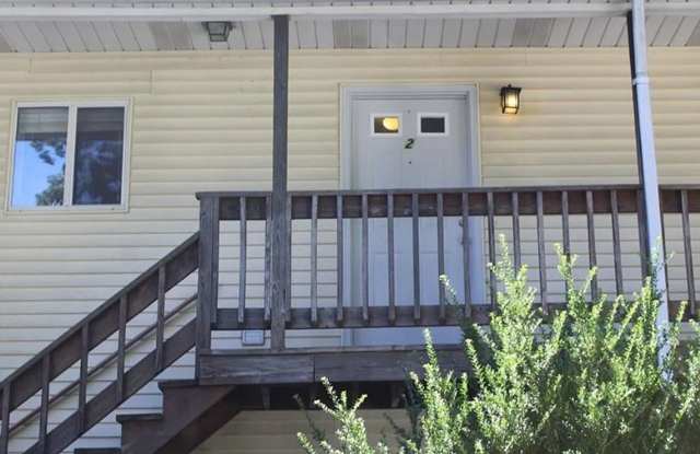 Lovely 2 bed 1.5 bat Condo is quiet Stamford Neighborhood photos photos