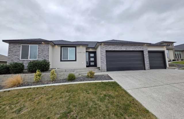 7015 West 32nd Avenue photos photos