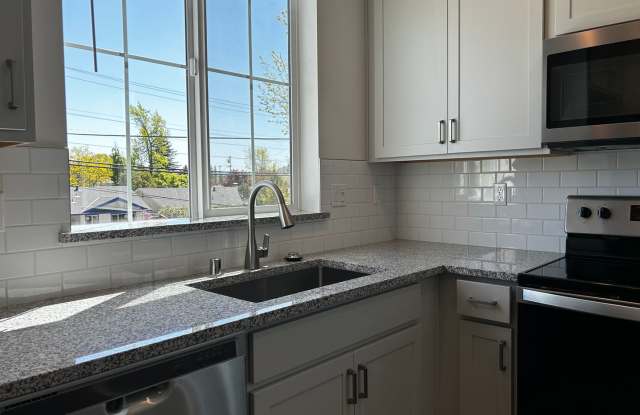 Coming soon! Welcome to Rincon Meadows! 3 bed 2 bath townhome with garage Gallery 3