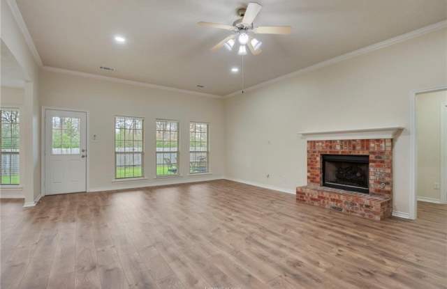 1426 Fincastle Loop Gallery 2