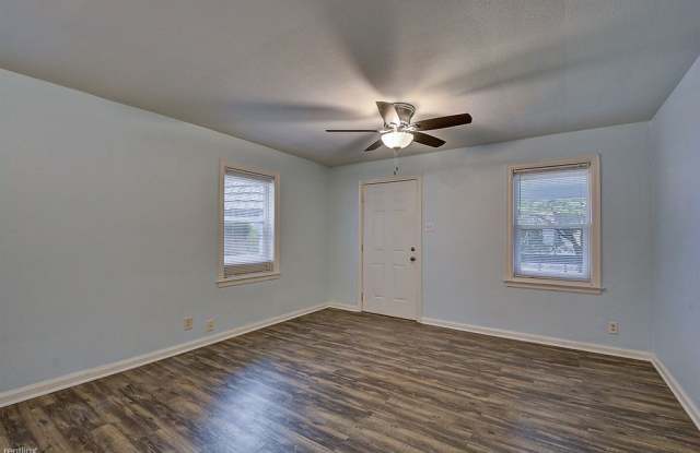 829 South State Avenue - 1 Gallery 3