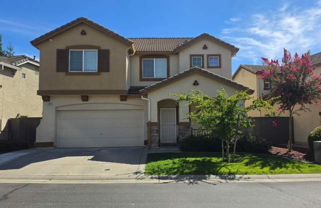 2 STORY HOME IN ROSEVILLE IN GATED COMMUNITY photos photos