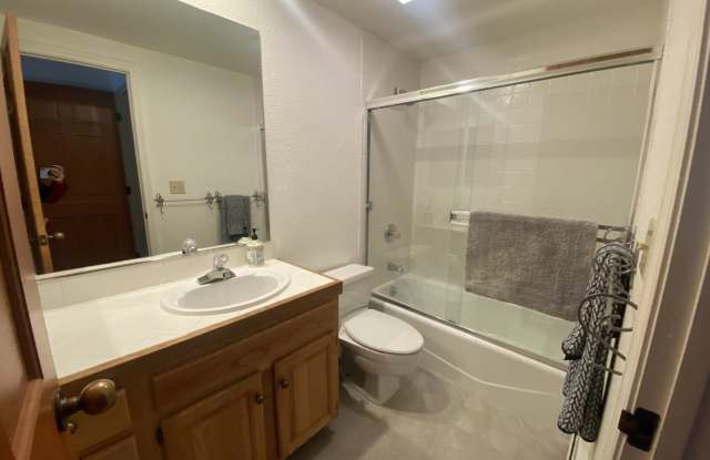 Furnished 2 bed, 2 bath Condo photos photos