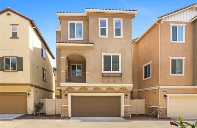 726 Ash lane - 726 Ash Ln, Pomona, CA 91767