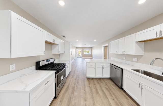 Renovated 5 bed 3 bath house on Art St Gallery 3