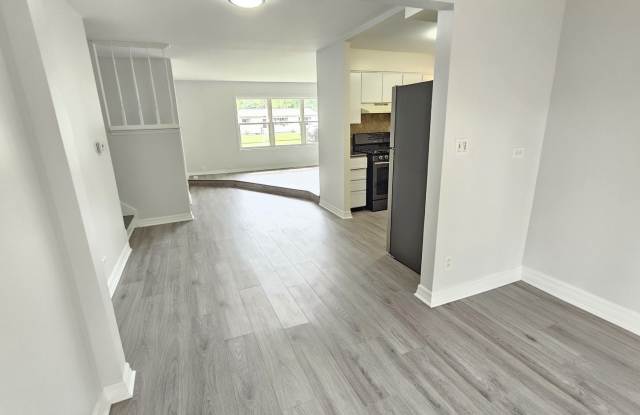 18570 W Pamela Place Gallery 4