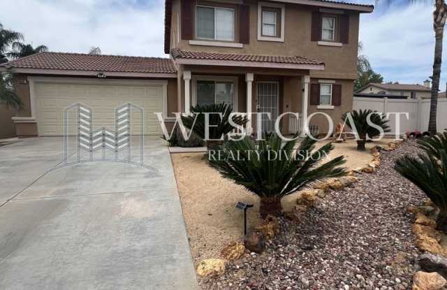 Charming 3-Bedroom Home with Spacious Backyard  Mountain Views photos photos