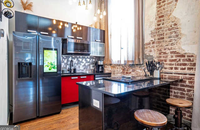 650 Glen Iris Drive NE #30 Gallery 3