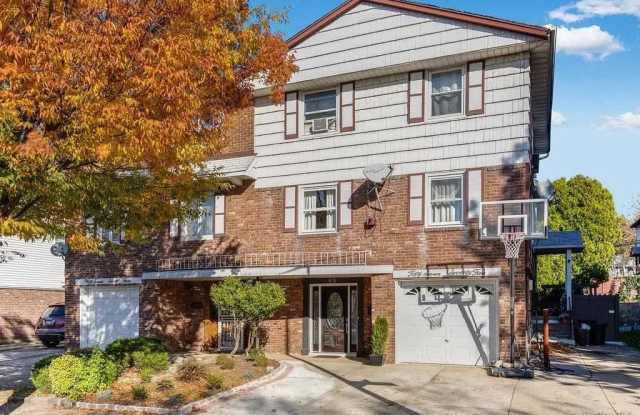 57-75 Cloverdale Boulevard photos photos