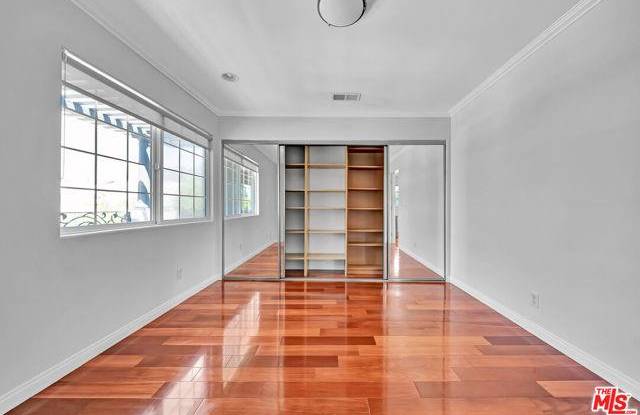 3242 Hutchison Avenue Gallery 2