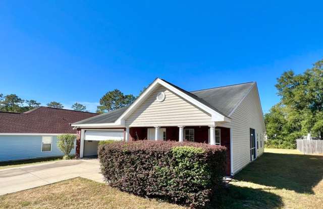 Screened in Porch and 2 Car Garage! photos photos
