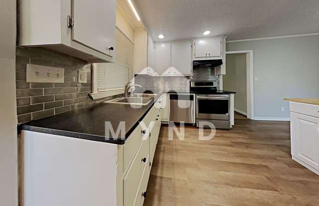416 Brookwood Cir Gallery 3
