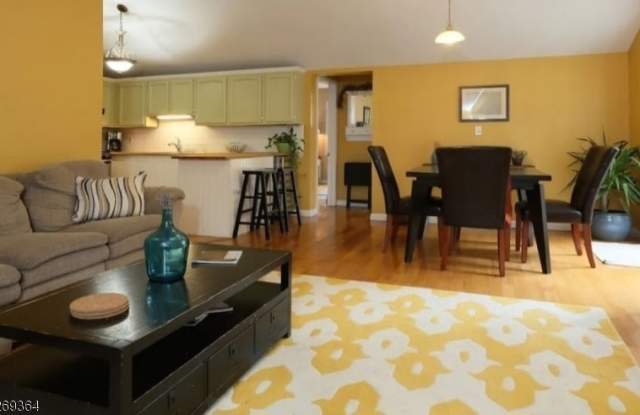 33 Meadowview Rd - 33 Meadowview Road, Morris County, NJ 07946