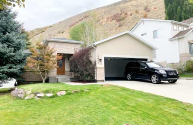 15077 S Junction Cir - 15077 Junction Circle, Draper, UT 84020