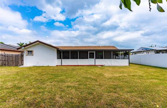 16864 SW 109th Ct Gallery 4