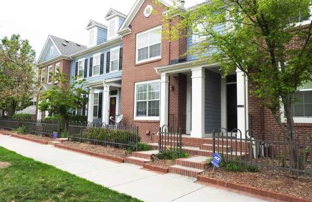 8371 E 29th Avenue - 8371 East 29th Avenue, Denver, CO 80238