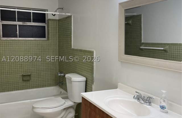 2924 Sherwood Ln Gallery 2