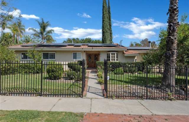 10918 Reseda photos photos