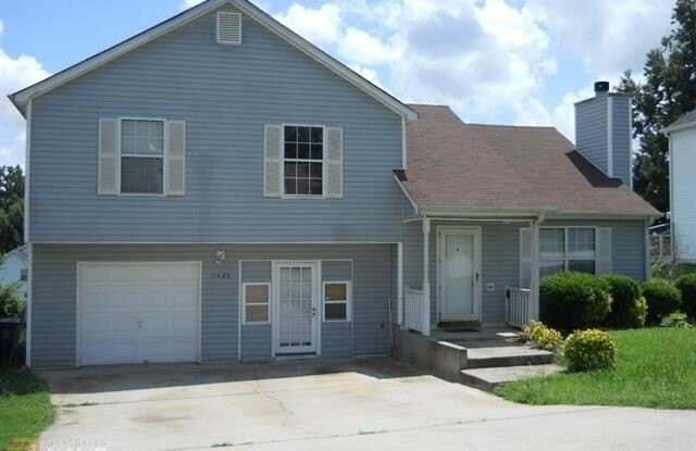 3533 Mosswood Lane Gallery 1