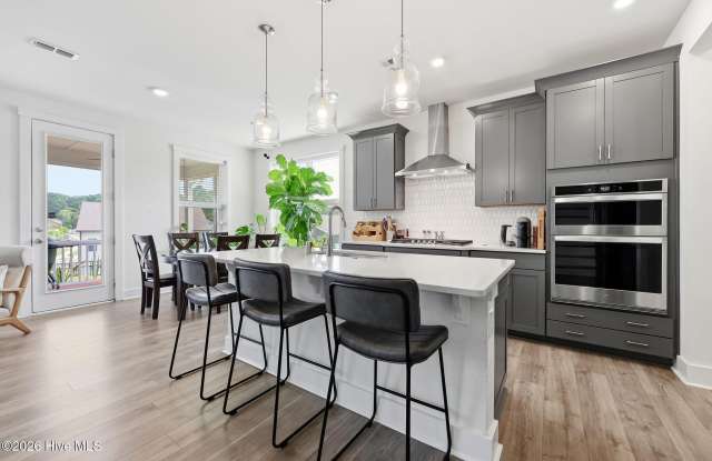 1112 Basalt Court Gallery 4