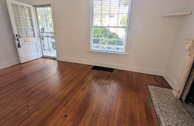 1038 East 4th Avenue Gallery 4