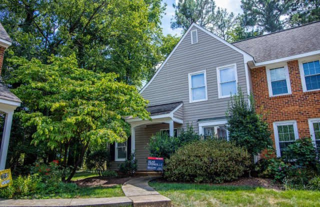 3 Bedroom 2 Bath End Unit! - 2408 Grey Forge Place, Tuckahoe, VA 23233