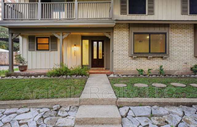 8607 Norwich Drive Gallery 4