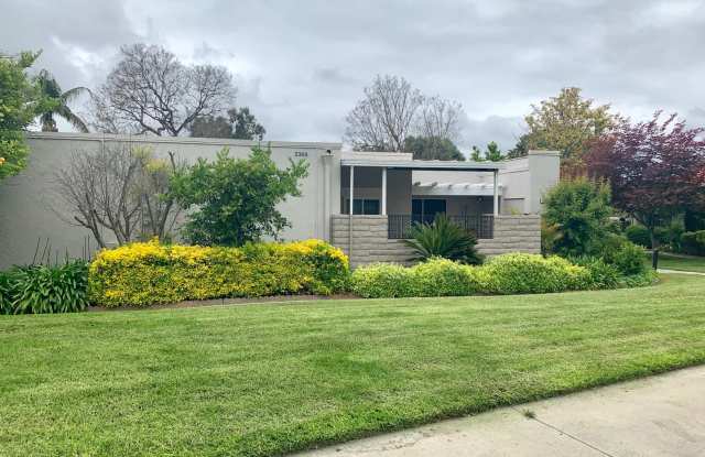 Beautiful Laguna Woods Property for Rent 55+ - 2305 Via Puerta, Laguna Woods, CA 92637