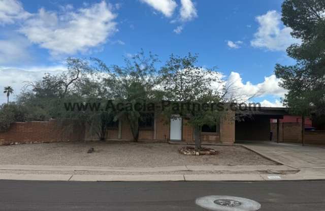 2021 South Timberline Avenue photos photos