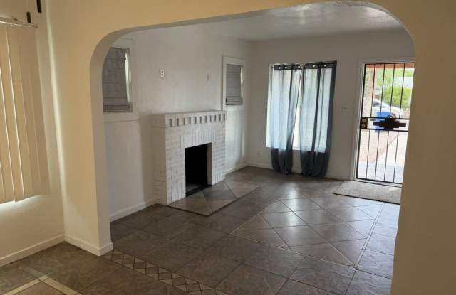2126 E. Harvard Street - A Gallery 1