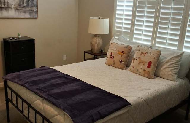 72599 Edgehill Drive Gallery 2