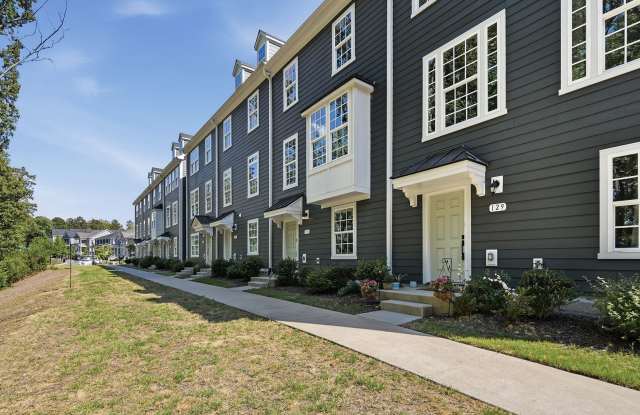 BEAUTIFUL TOWNHOME IN A GREAT AMENTIES! photos photos