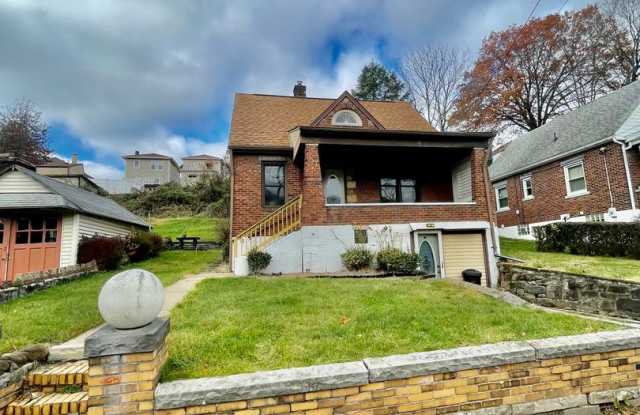3 Bed-1 Bath Turtle Creek PA - 1617 Oak Avenue Extension, Turtle Creek, PA 15145