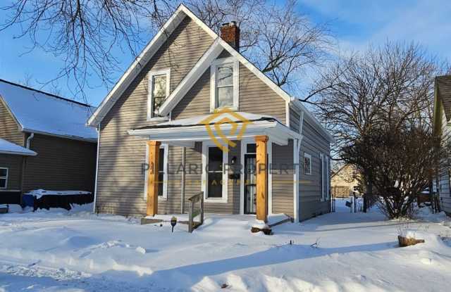 Renovated 3-Bedroom Gem Near Downtown Indy, Available NOW! photos photos